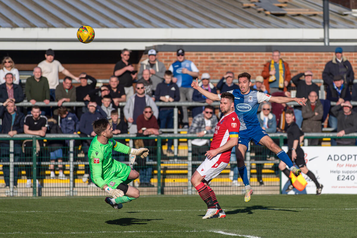 Brett Williams_AFC Totton vs Bristol Manor Farm_SLD1S_19Mar22.jpg