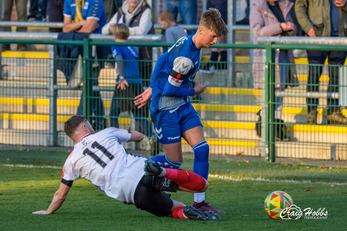 Matty Burrows-1_AFC Totton_Nov2022.jpg