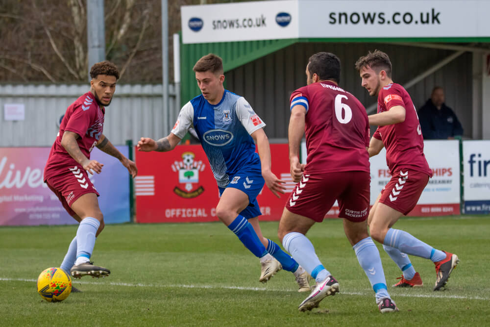 Ethan Taylor-3_AFC Totton vs Mangotsfield United_SLD1S_Sat29Jan22.jpg