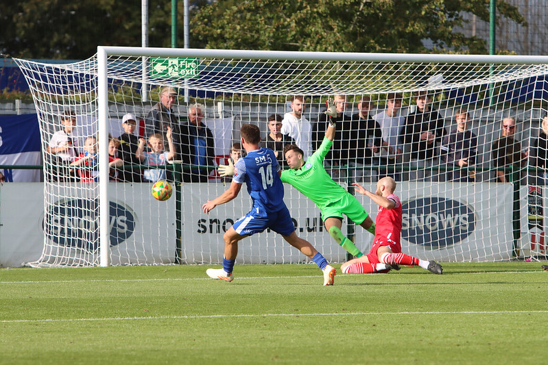 AFC Totton V Swindon SM9.jpg