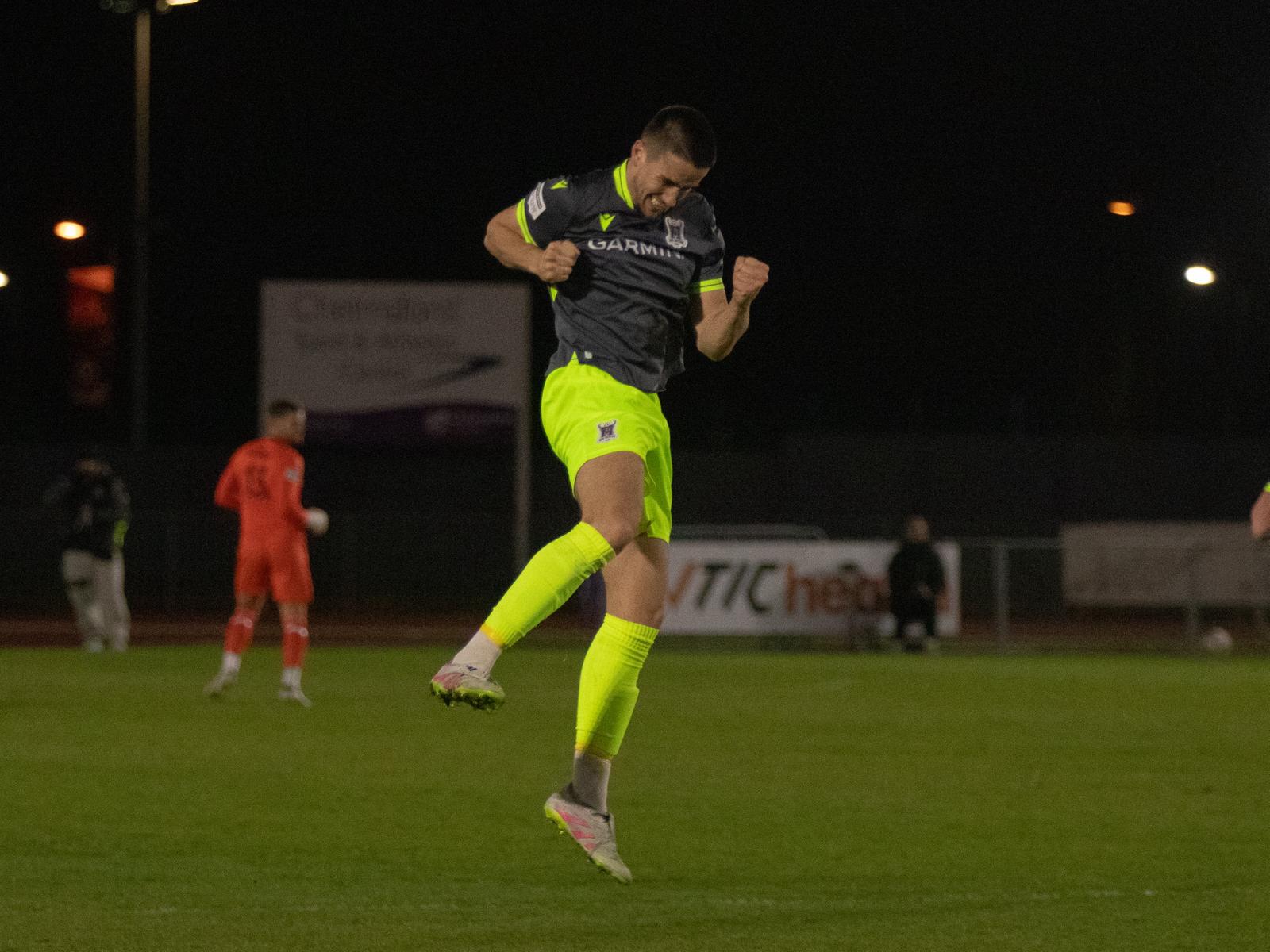 Hallett celebrating at Chelmsford.jpeg