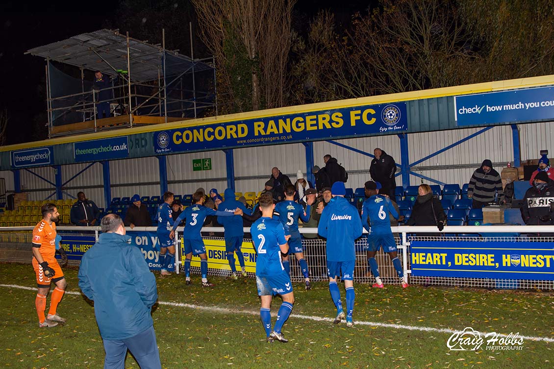 AFC Totton celebtrate vs Concord ranger-1_27Nov21.jpg