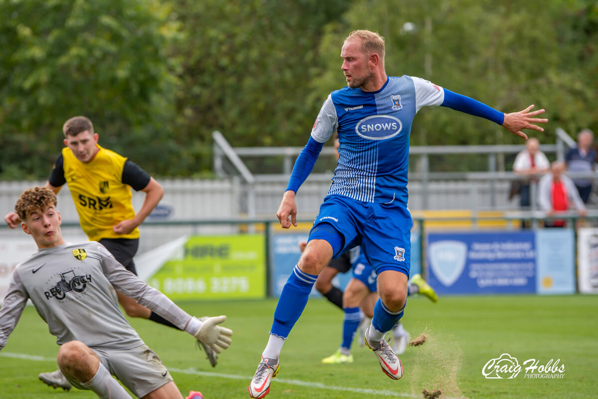 Scott Rendell-3_AFC Totton vs Wincanton Town_FA Cup 1strndQual_Sat03Sep2022.jpg