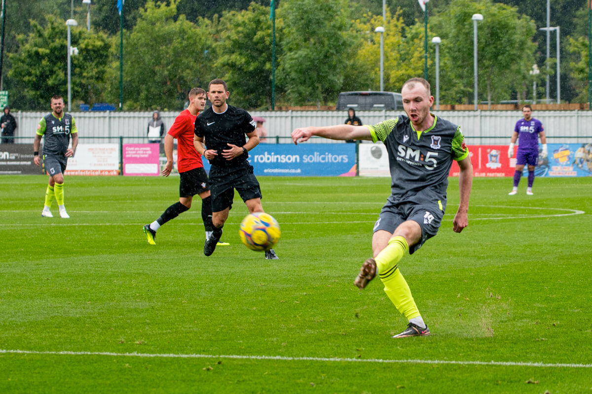 Joshua Owers-3_AFC Totton vs SouthamptonXI_Pre-Season-3_Sat13Jul2024.jpg