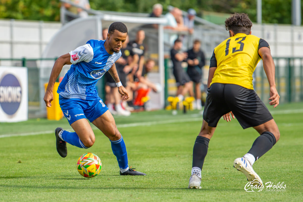 Enrique Russell-1_AFC Totton vs Wincanton Town_FA Cup 1strndQual_Sat03Sep2022.jpg