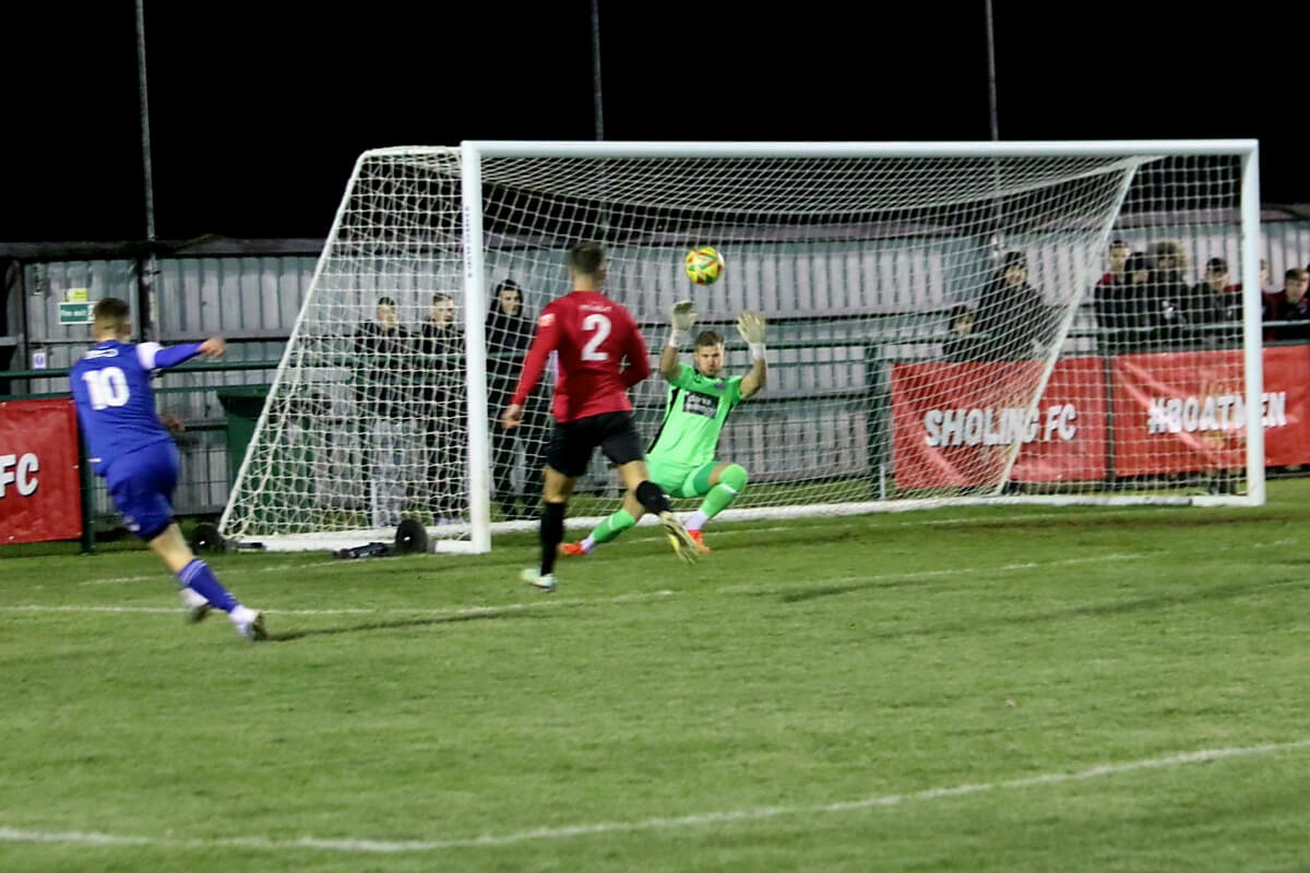 Ethan Taylor-1_Sholing vs AFC Totton_SLD1S-21_Tue07Feb2023_THOSE WHITE LINES.jpg