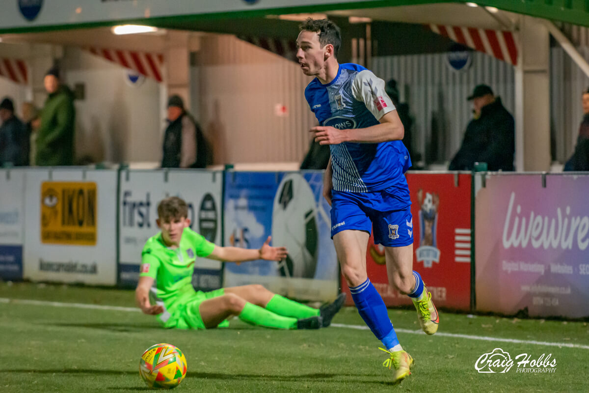 Joe Adams-2_AFC Totton vs Willand Rovers_Sat17Dec2022.jpg