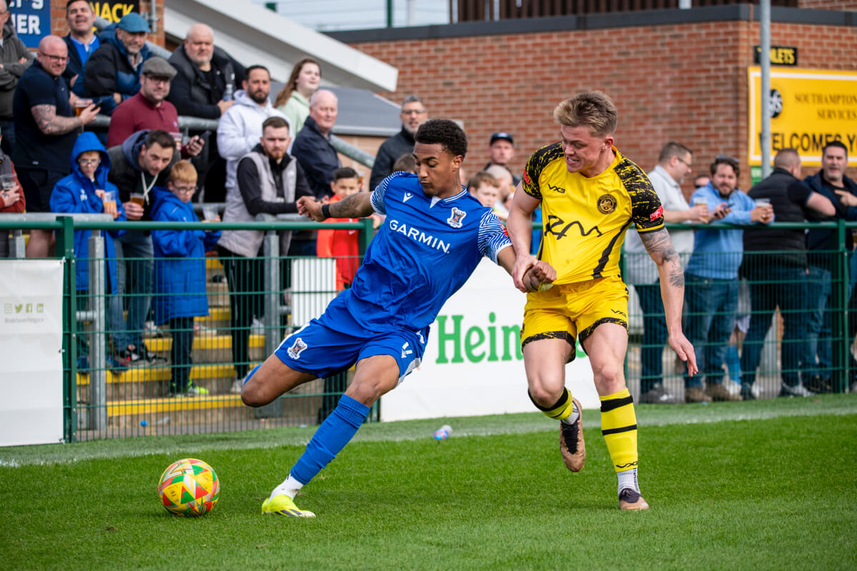 Marcel McIntosh-2_AFC Totton vs Tiverton Town_SLPDS-37_Sat06Apr2024.jpg