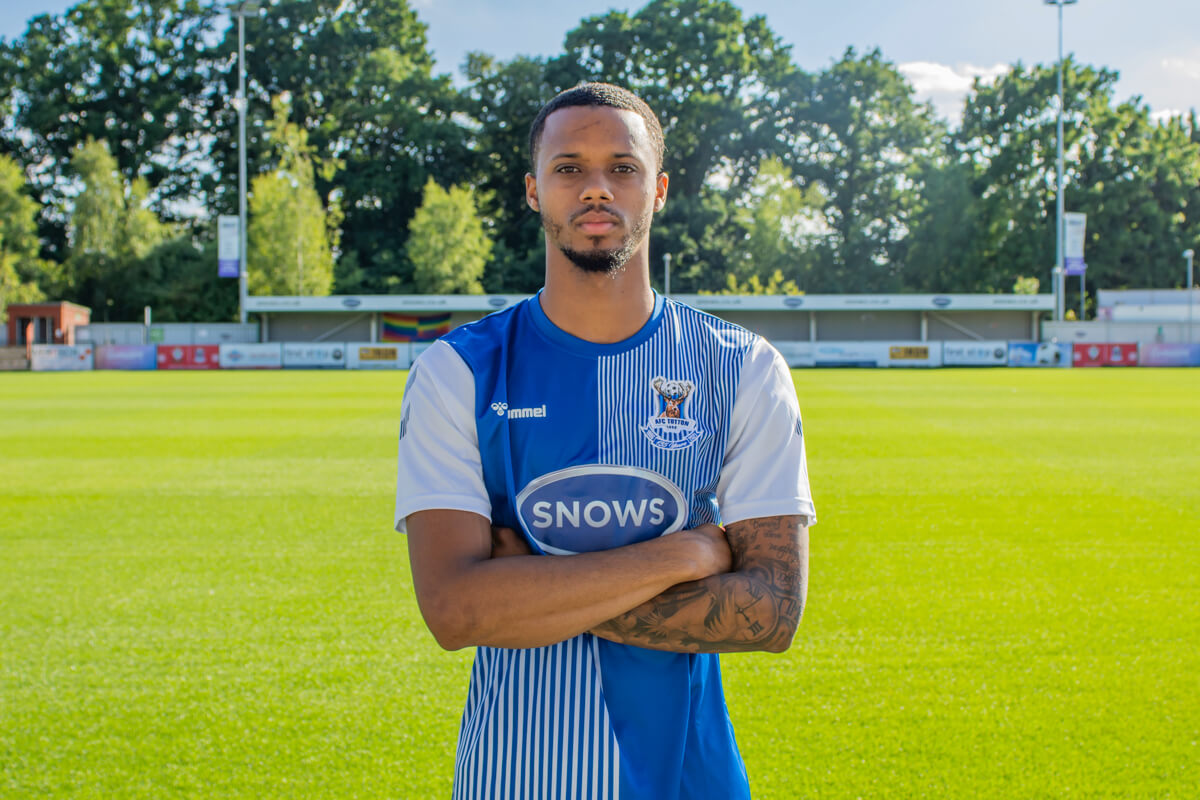 Enrique Russell-4_AFC Totton New Signing_Summer 2022.jpg