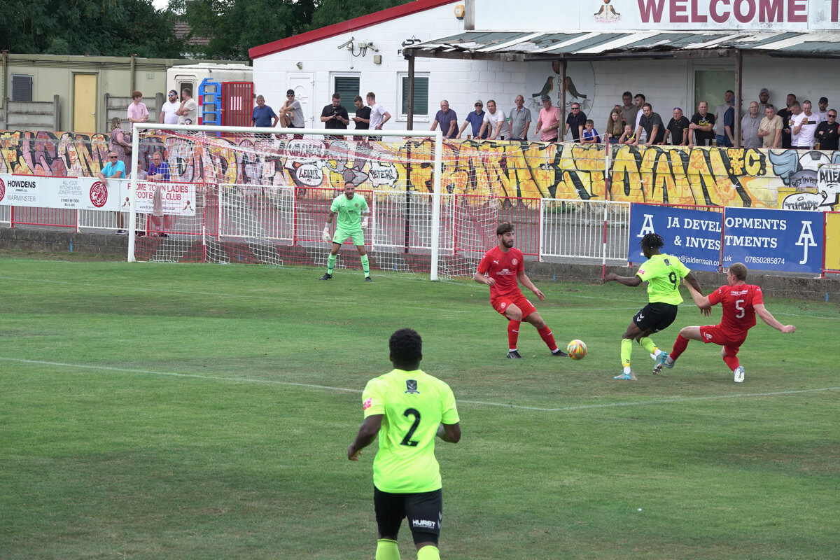 Jireh Oyebamiji-1_Frome Town vs AFC Totton-_SLD1S-03_Sat27Aug2022.jpg