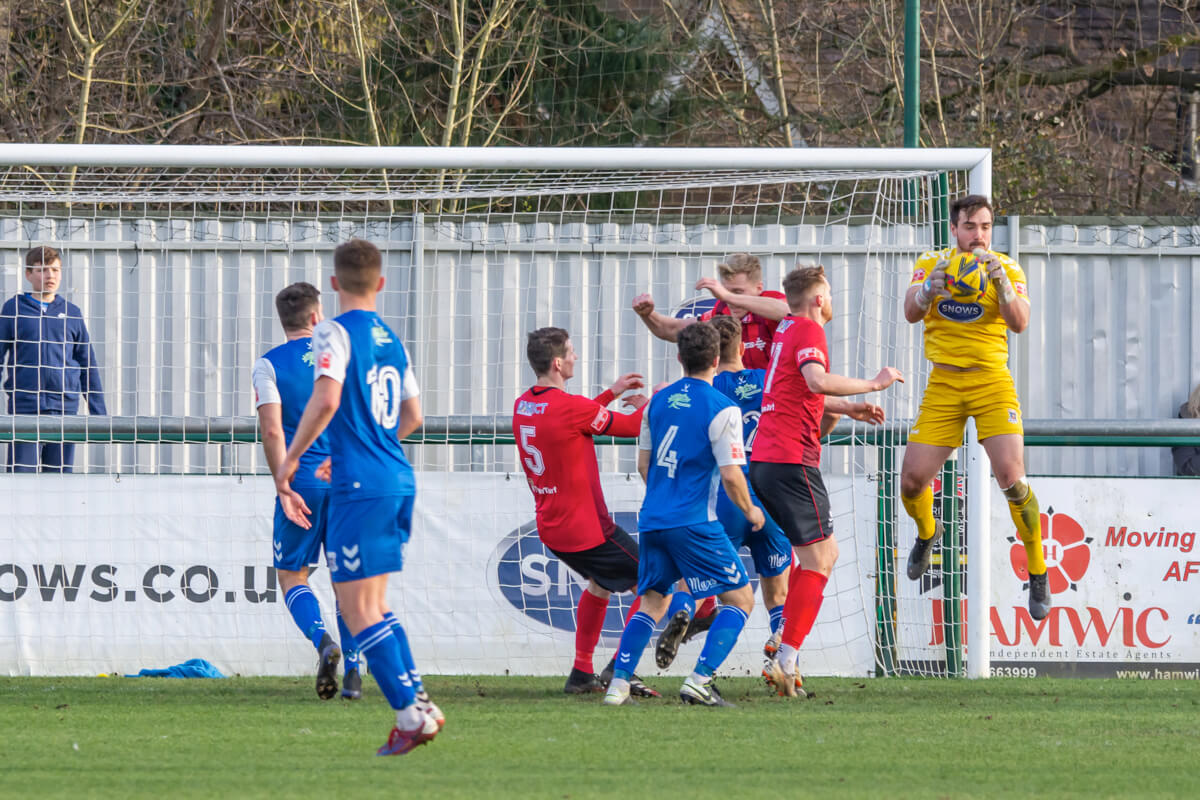 Lewis Noice_Brett Williams-1_AFC Totton vs Cirencester Town_SLD1S_12Mar22.jpg