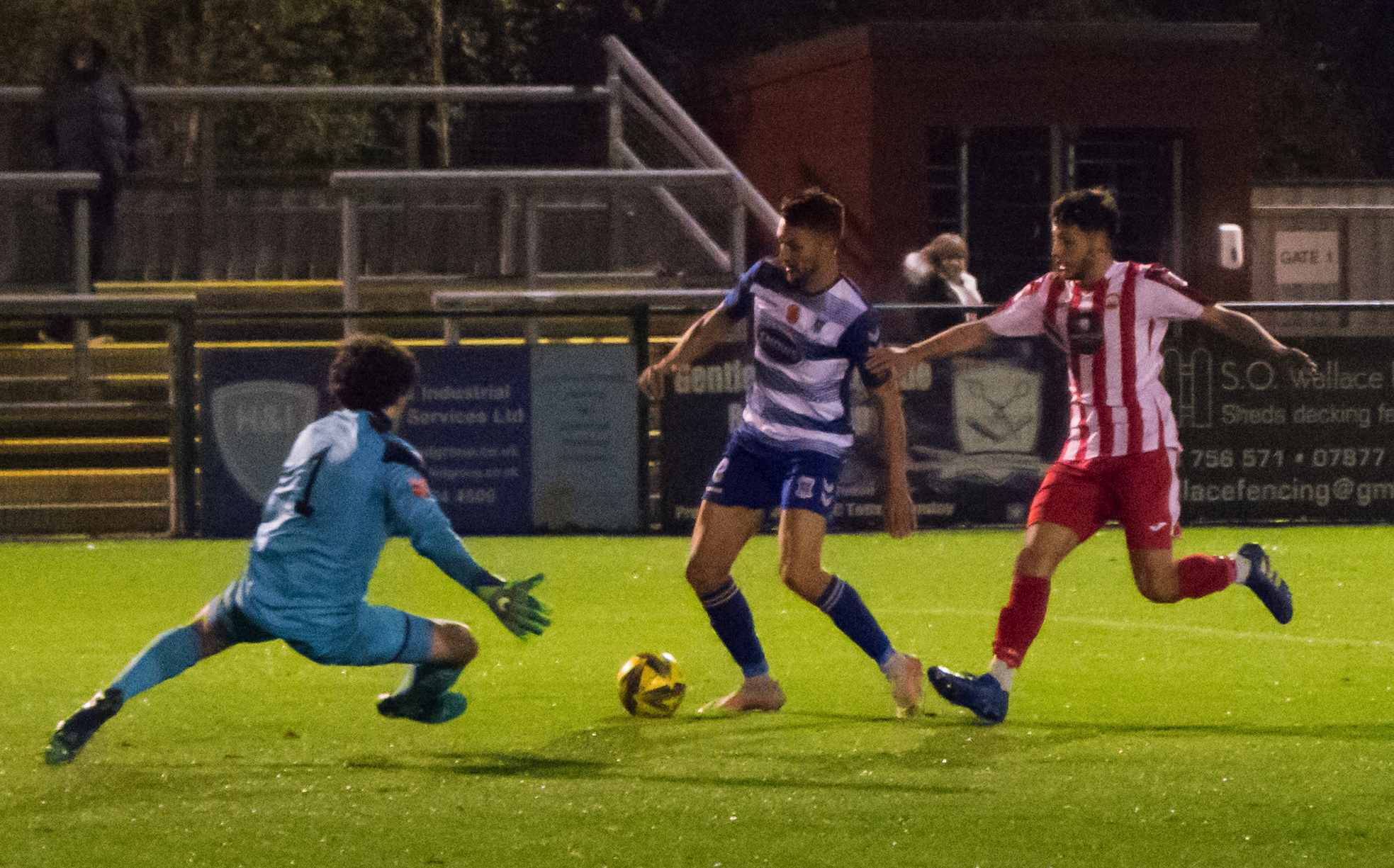 Brett Williams_AFC Totton vs Lymington Town_SLCC2Rnd_02Nov21.jpg