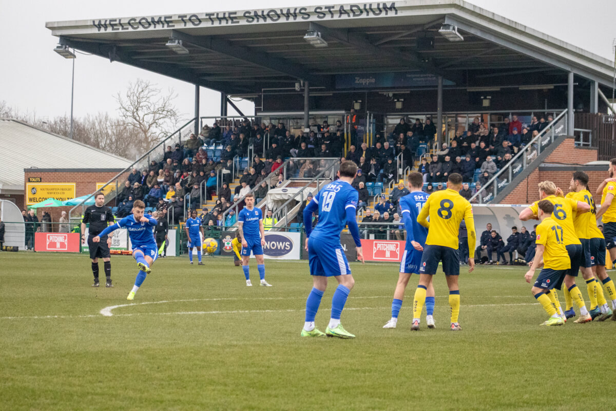 Tony Lee-1_AFC TOTTON vs GOSPORT BOROUGH_SLPDS-23_Sat18Jan2025.jpg