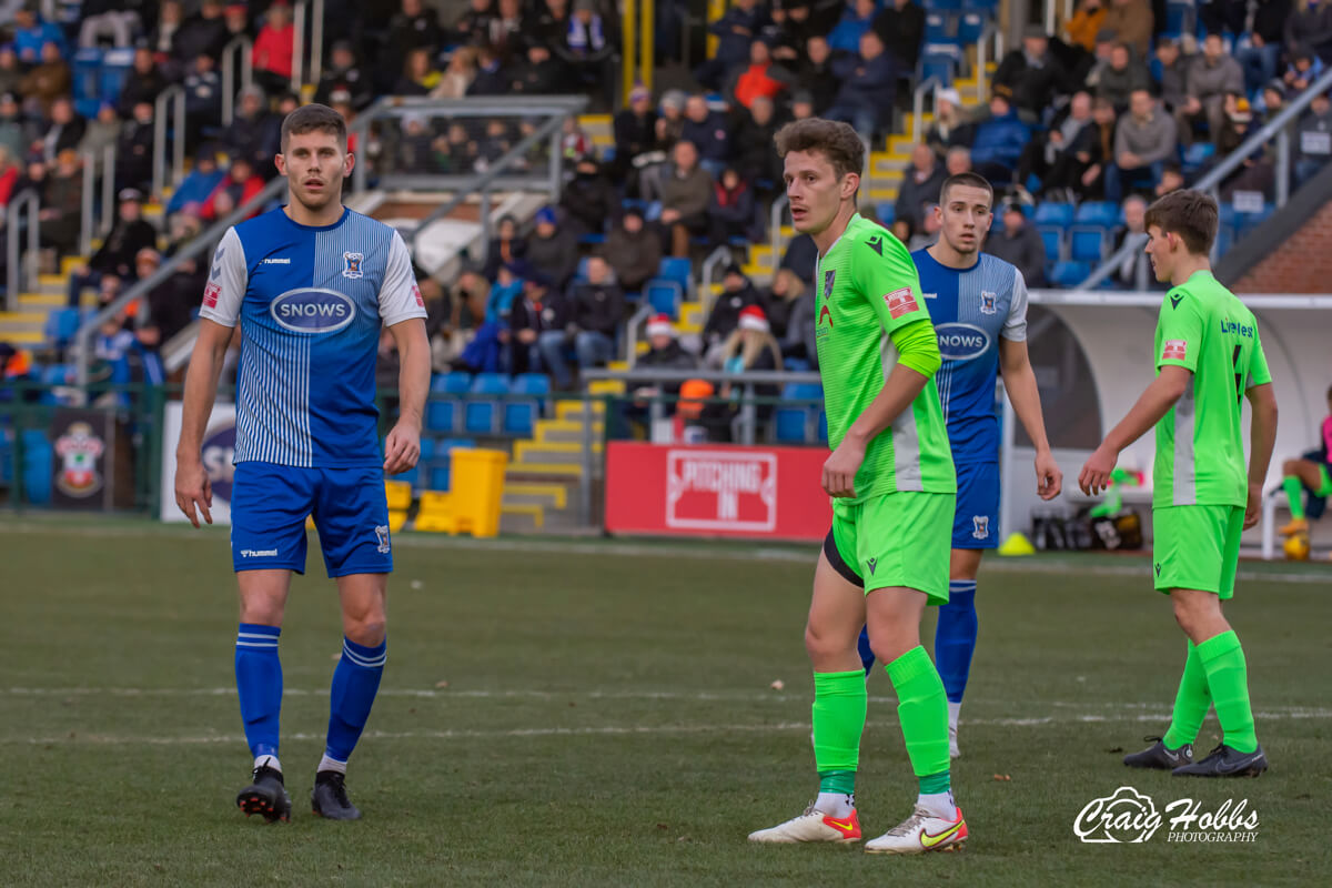 Charlie Kennedy_Luke Hallett_AFC Totton vs Willand Rovers_SLD1S-16_Sat17Dec2022.jpg