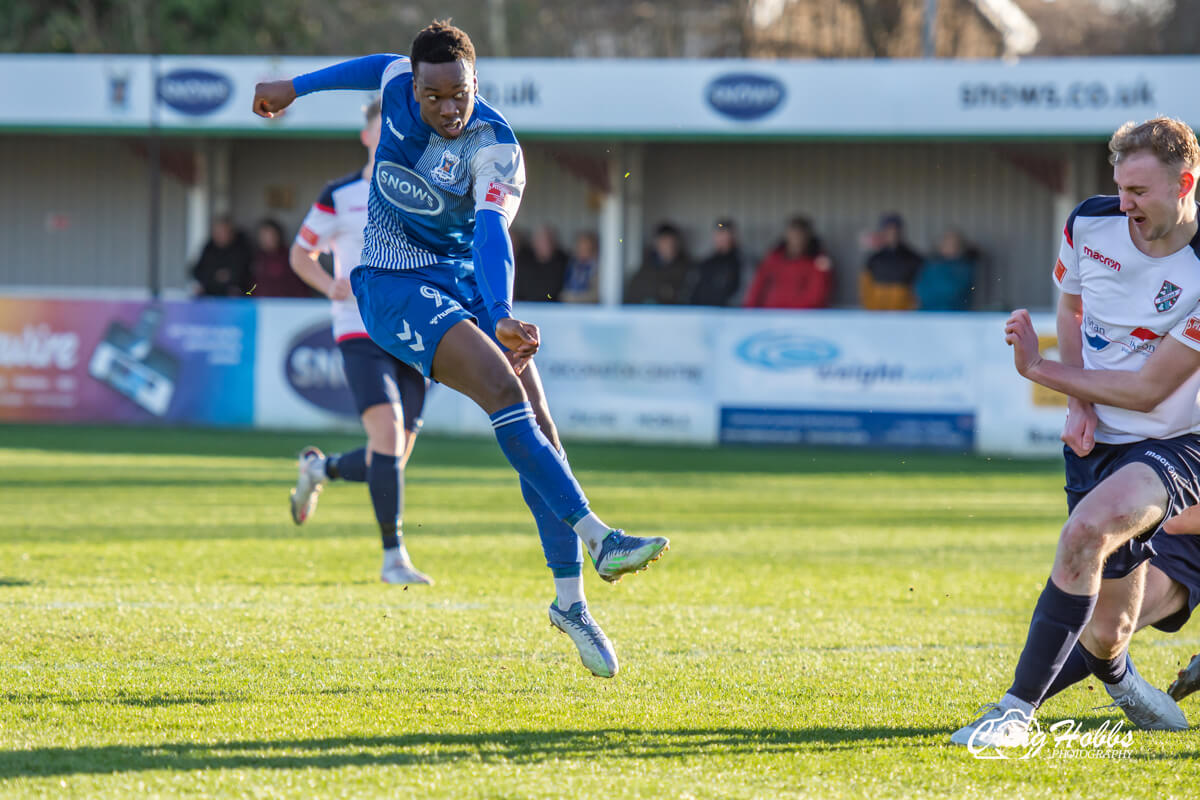 Shaquille Gwengwe-3_AFC Totton vs Willands Rovers_SLD1S_26Feb22.jpg