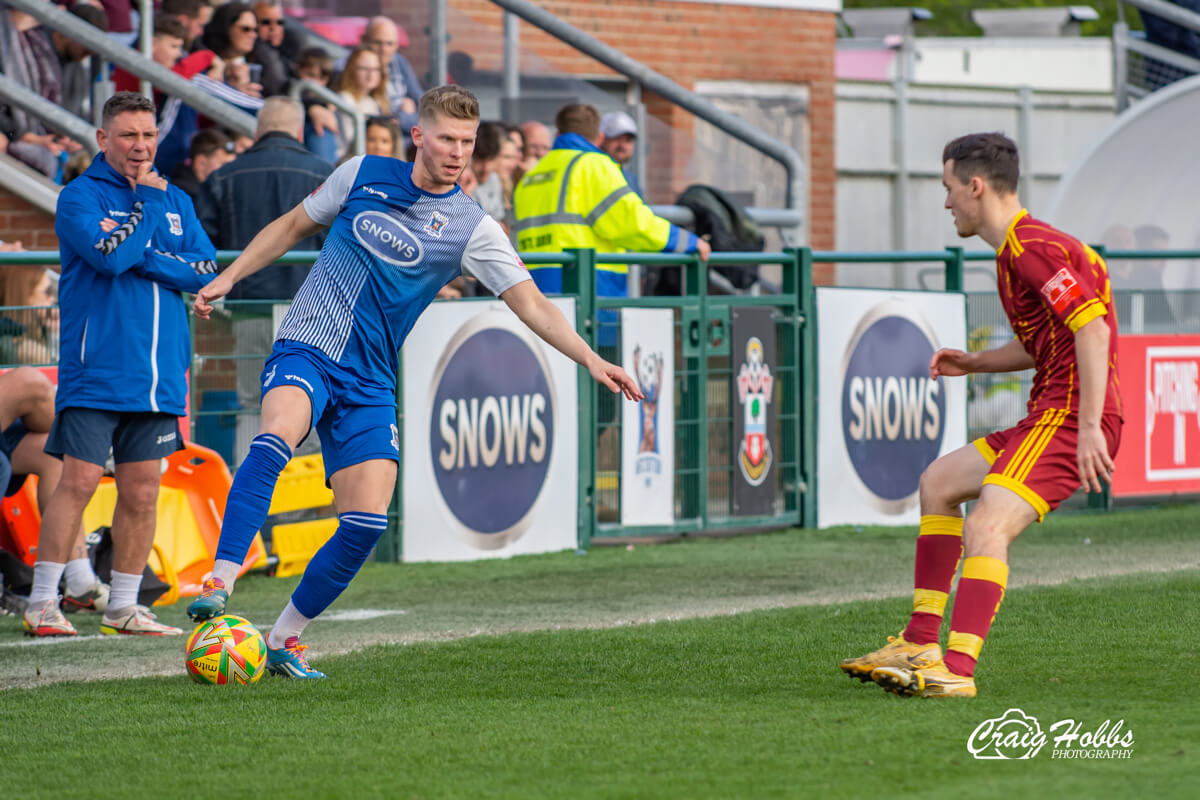 Charlie Davis-3_AFC Totton vs Exmouth Town_SLD1S-36_Sat15Apr2023.jpg