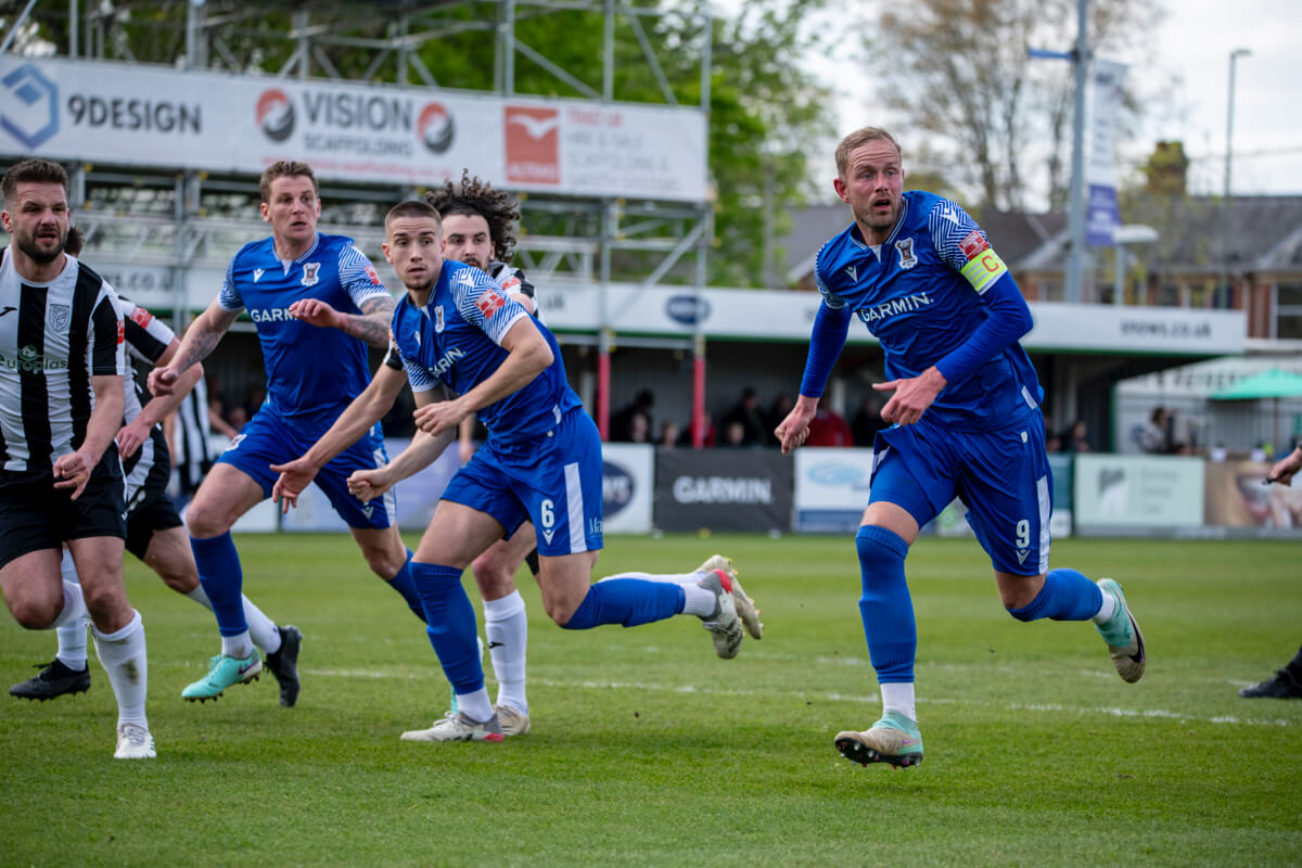 Joe Oastler_Luke Hallett_Scott Rendell-1_AFC Totton vs Merthyr Town_SLPDS-40_Sat21Apr2024.jpg