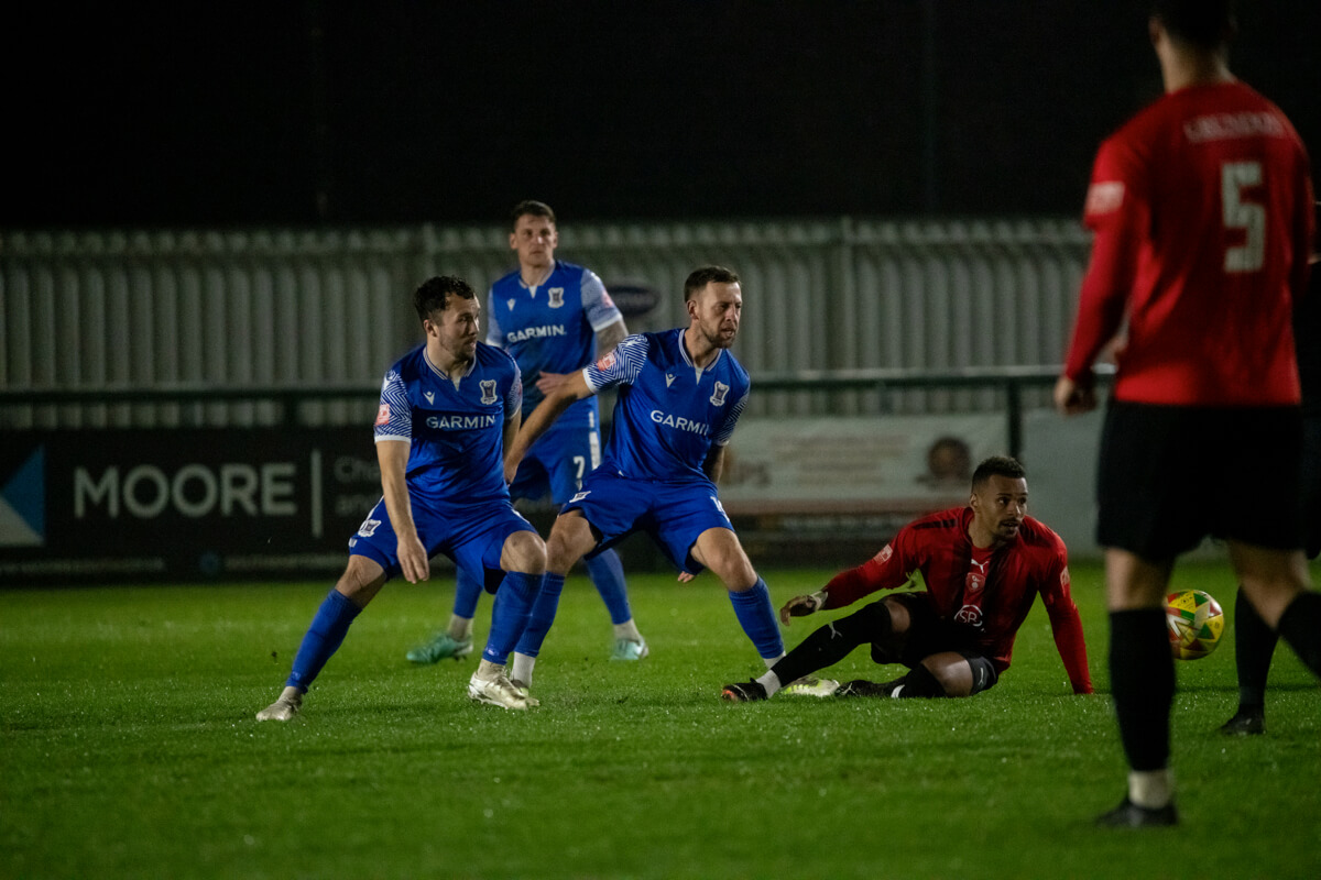 Adam Tomasso_Ben Jefford_AFC Totton vs Bracknell Town_SLPDS-38_Wed10Apr2024.jpg