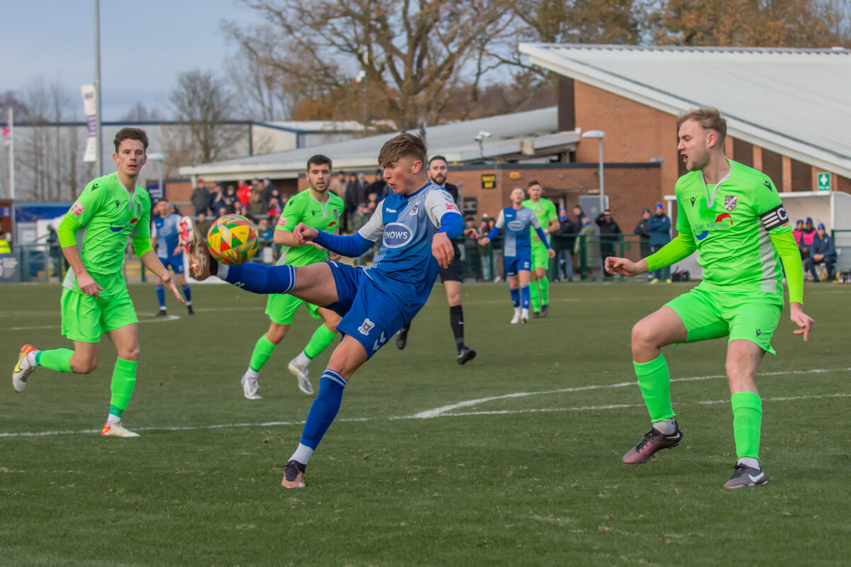 Matty Burrows-3_AFC Totton vs Willand Rovers_SLD1S-16_Sat17Dec2022.jpg