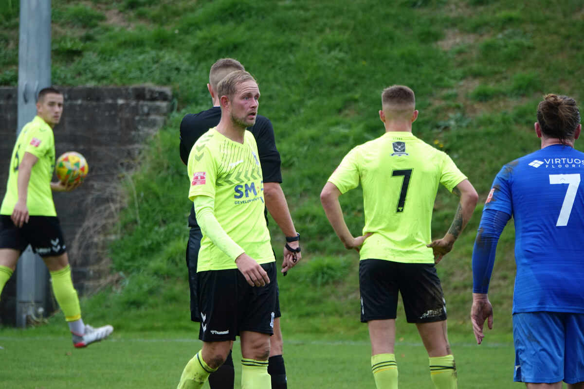 Scott Rendell-3_Larkhall Athletic vs AFC Totton_SLD1S-07_Sat22Oct2022.JPG