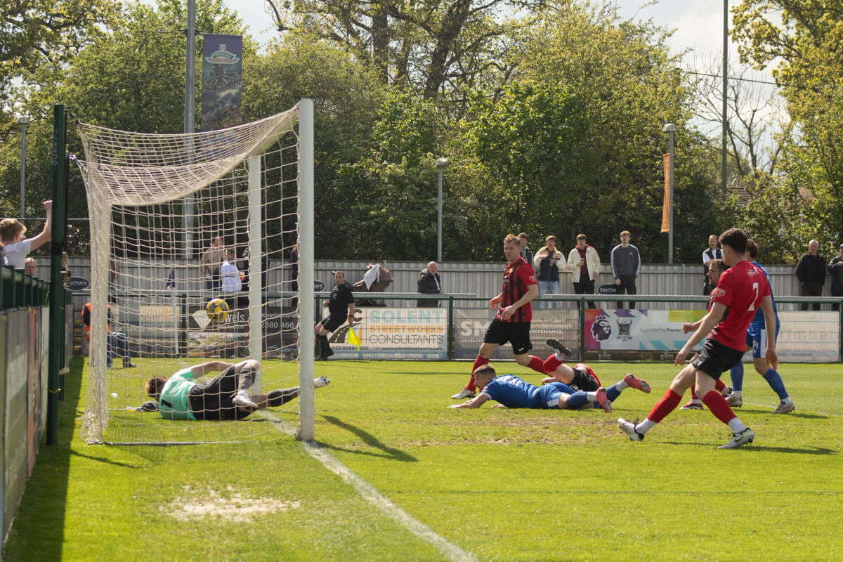 Tony Lee-3_Goal_AFC Totton vs Winchester City_SLPDS-41_Mon21Apr2025.jpg