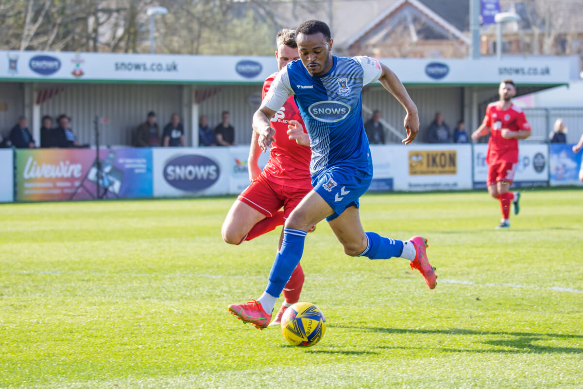 Hisham Kasimu-1_AFC Totton vs Bideford AFC_SLD1S_26Mar22.jpg