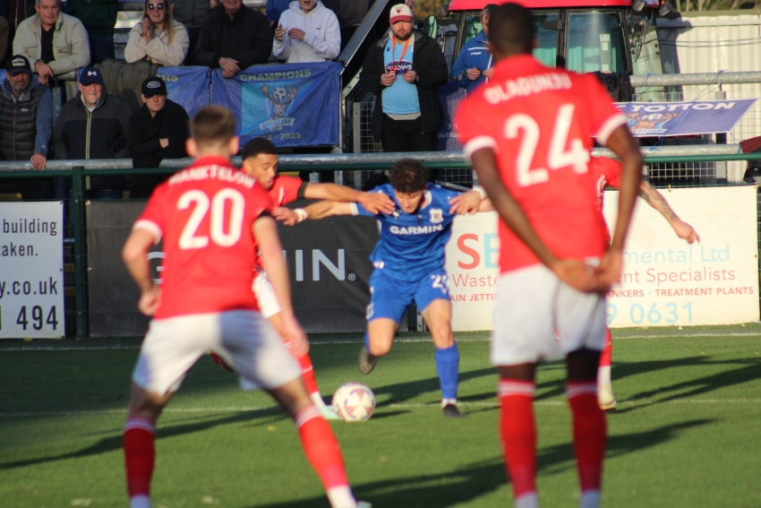 Batzelis battling vs Ebbsfleet.JPG