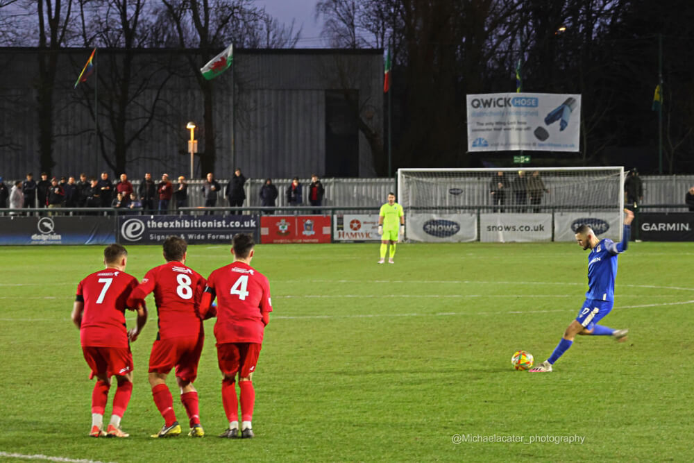 Leon Maloney-1_AFC Totton vs Winchester City_SLPDS-17_Sat16Dec2023.jpg