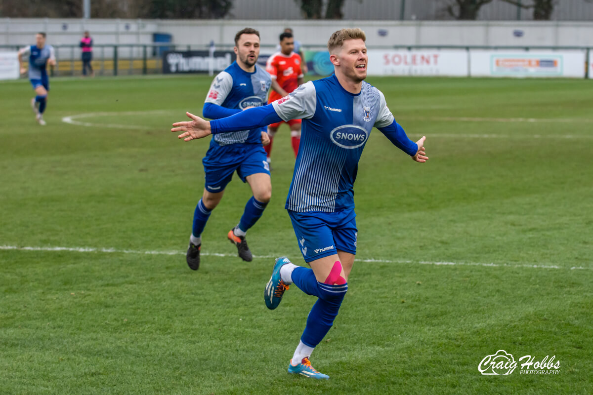 Charlie Davis-2_Goal Celebration_AFC Totton vs Bideford AFC_SLD1S-27_Sat11Mar2023.jpg