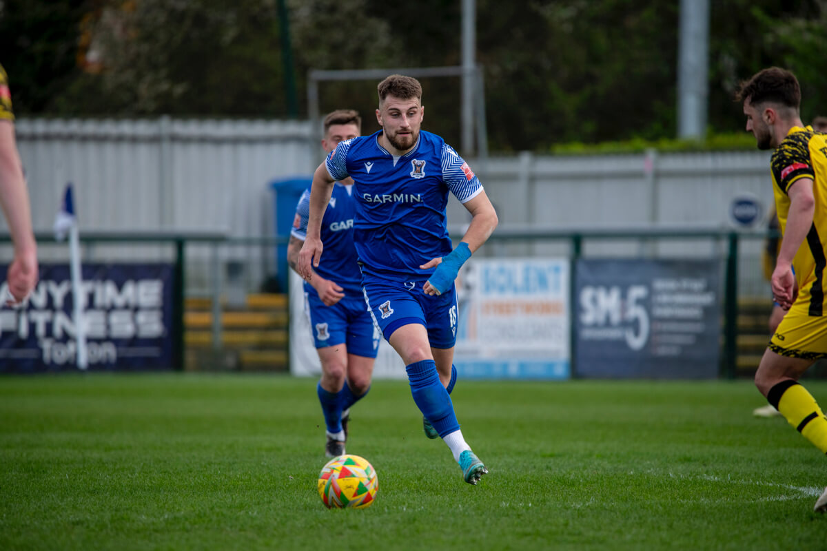 Tony Lee-1_AFC Totton vs Tiverton Town_SLPDS-37_Sat06Apr2024.jpg