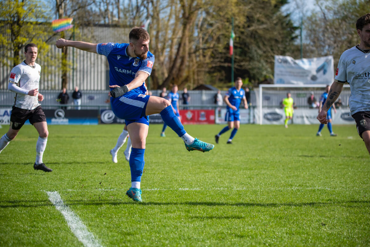 Tony Lee-5_AFC Totton vs Walton-Hersam_SLPDS-36_Mon01Apr2024.jpg