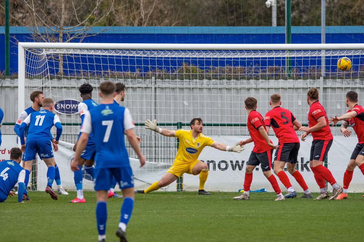 Lewis Noice_AFC Totton vs Larkhall Athletic_SLD1S_05Mar22.jpg