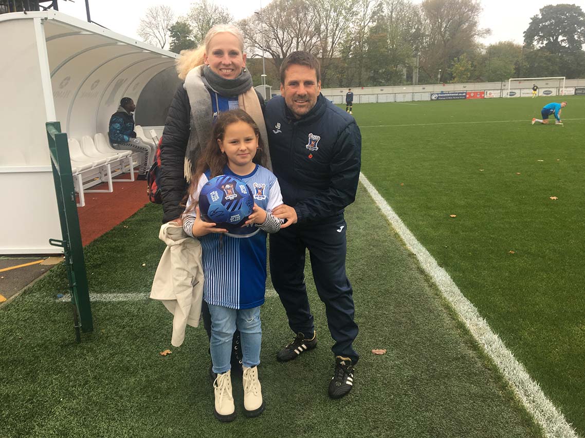 Zlata Makedonska and Svitlana Nahorna-1_AFC Totton Mascot_Evesham United_Sat 05Nov2022.jpg