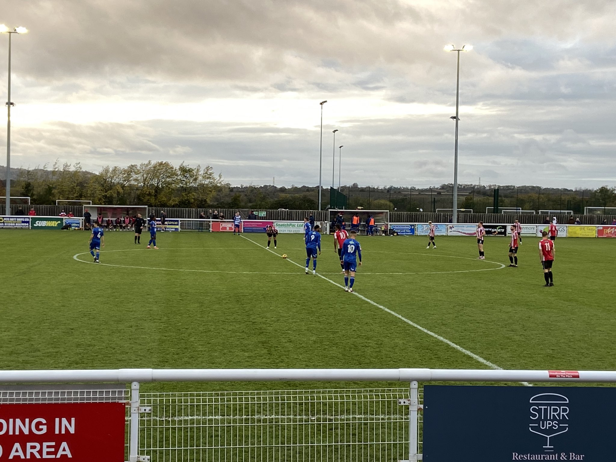 Evesham United vs AFC Totton.jpg