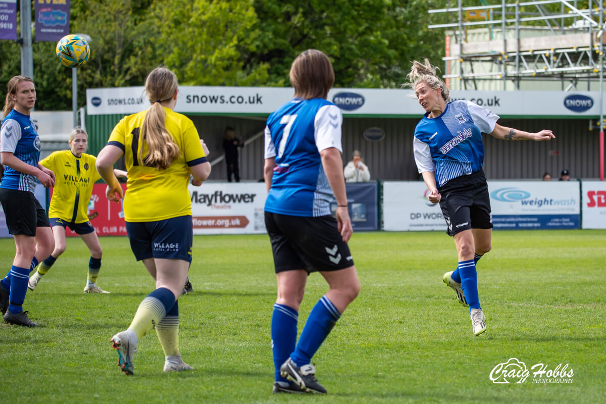 Zoe Ramshaw_AFC Totton Women vs Farnborough FC Women Dev Squad_HCWFL Junior Cup Final_Sun28Apr2024.jpg