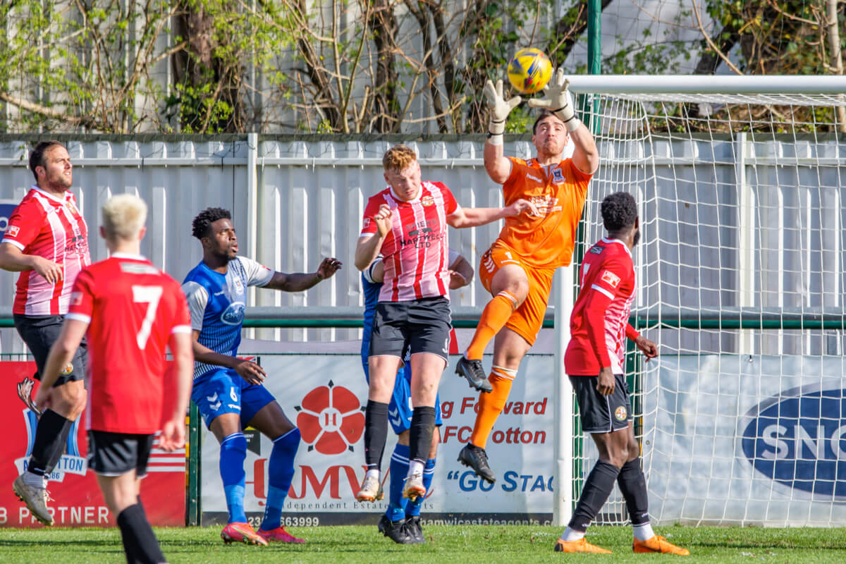 Lewis Noice_AFC Totton vs Evesham United_SLD1S_09Apr22.jpg