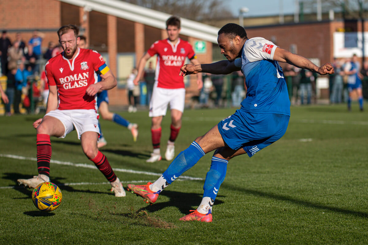 Hisham Kasimu_AFC Totton vs Bristol Manor Farm_SLD1S_19Mar22.jpg