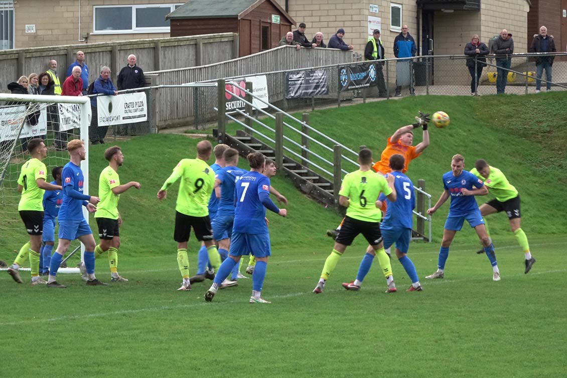 AFC Totton Vs Larkhall corner.jpg