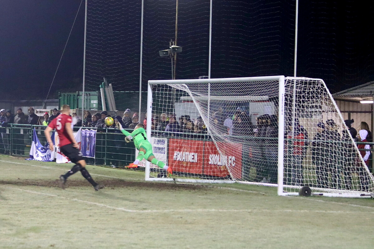 Ryan Gosney-1_Sholing Keeper_Sholing vs AFC Totton_SLD1S-21_Tue07Feb2023_THOSE WHITE LINES.jpg