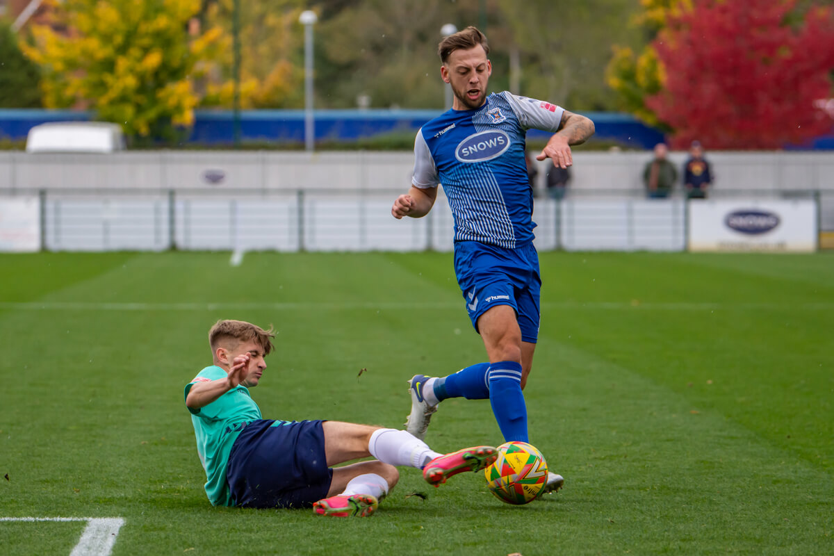 Ben Jefford-1_AFC Totton vs Slimbridge AFC_SLD1S-06_Sat15Oct2022.jpg