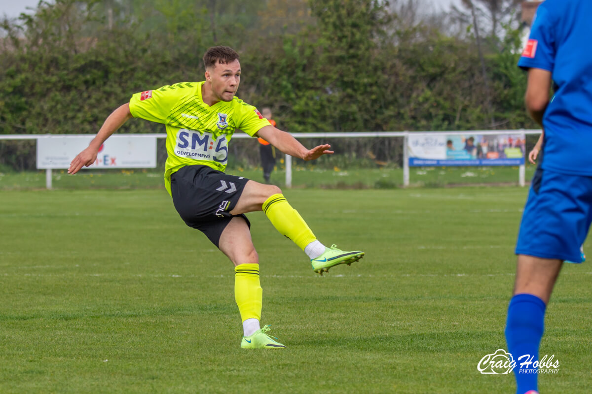 Lewis Waterfield-5_Slimbridge vs AFC Totton_SLD1S_23Apr22.jpg