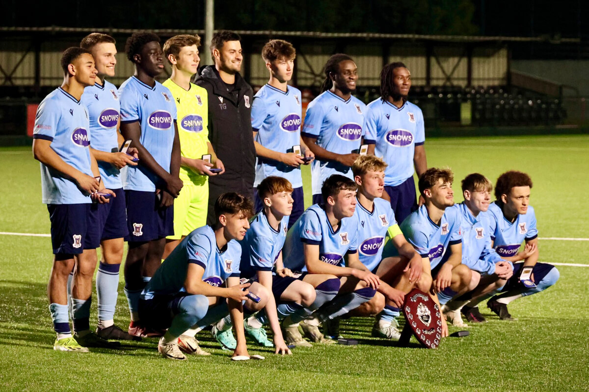 AFC Totton U23s_HCDFL-U23-PD Champions 2024-25_1200x800px.jpg