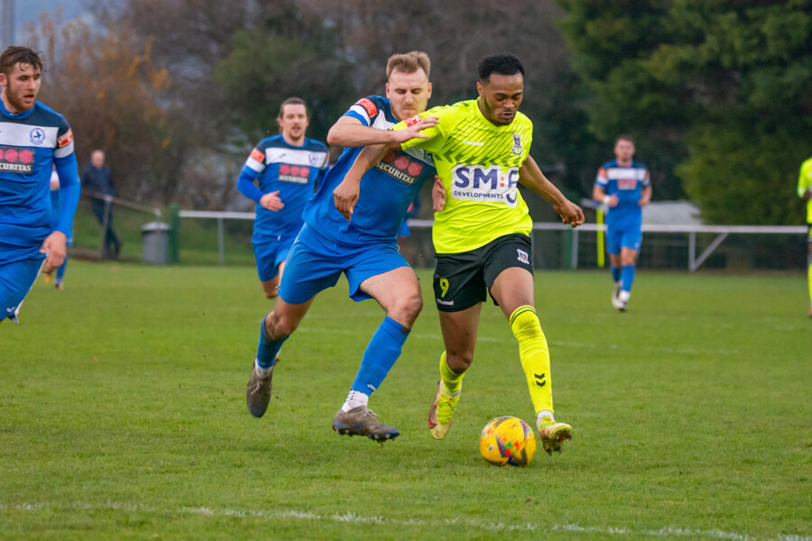 Hisham Kasimu-2_Larkhall Athletic vs AFC Totton_FATr3R_18Dec21.jpg