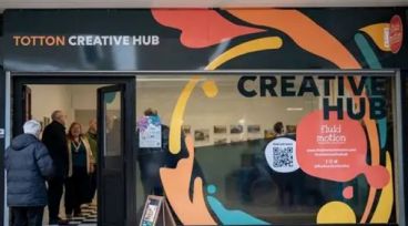 Helping Totton’s Young People Thrive with Fluid Motion Theatre Company